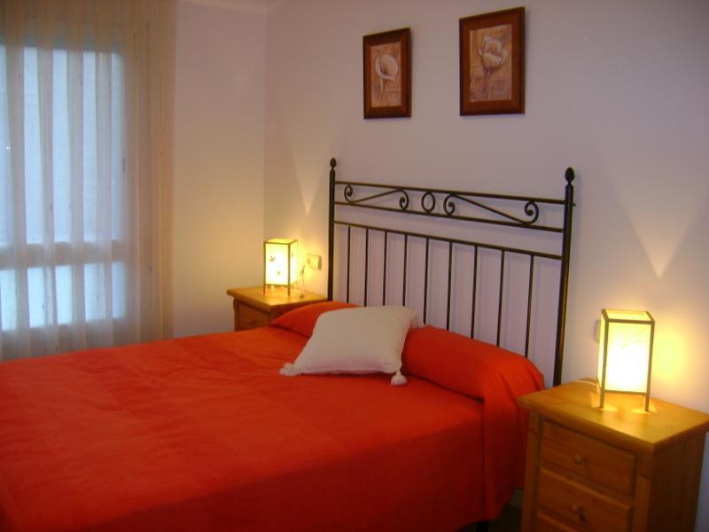 Apartamentos Pirineos Ordesa II Aínsa Exterior foto